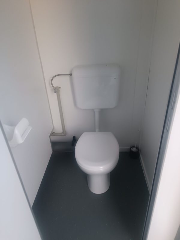 20' férfi wc konténer