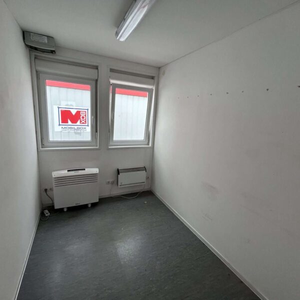 20' irodakonténer szaniteregységgel